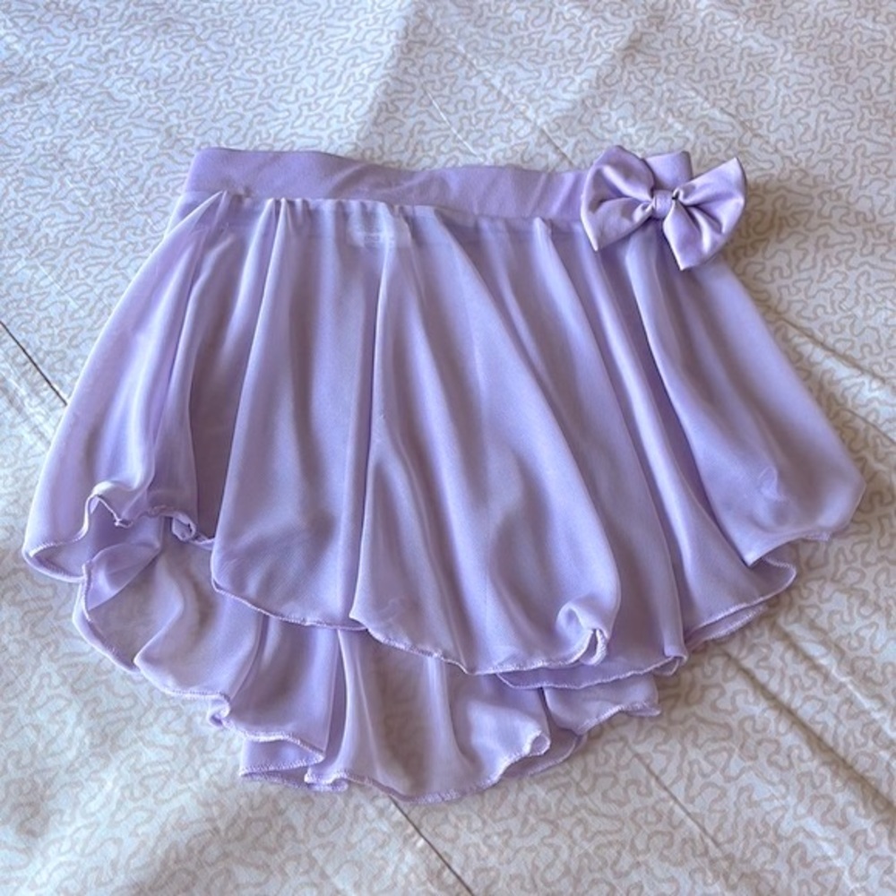Body Wrappers girls lilac leotard set in size 12-14.  2 piece.